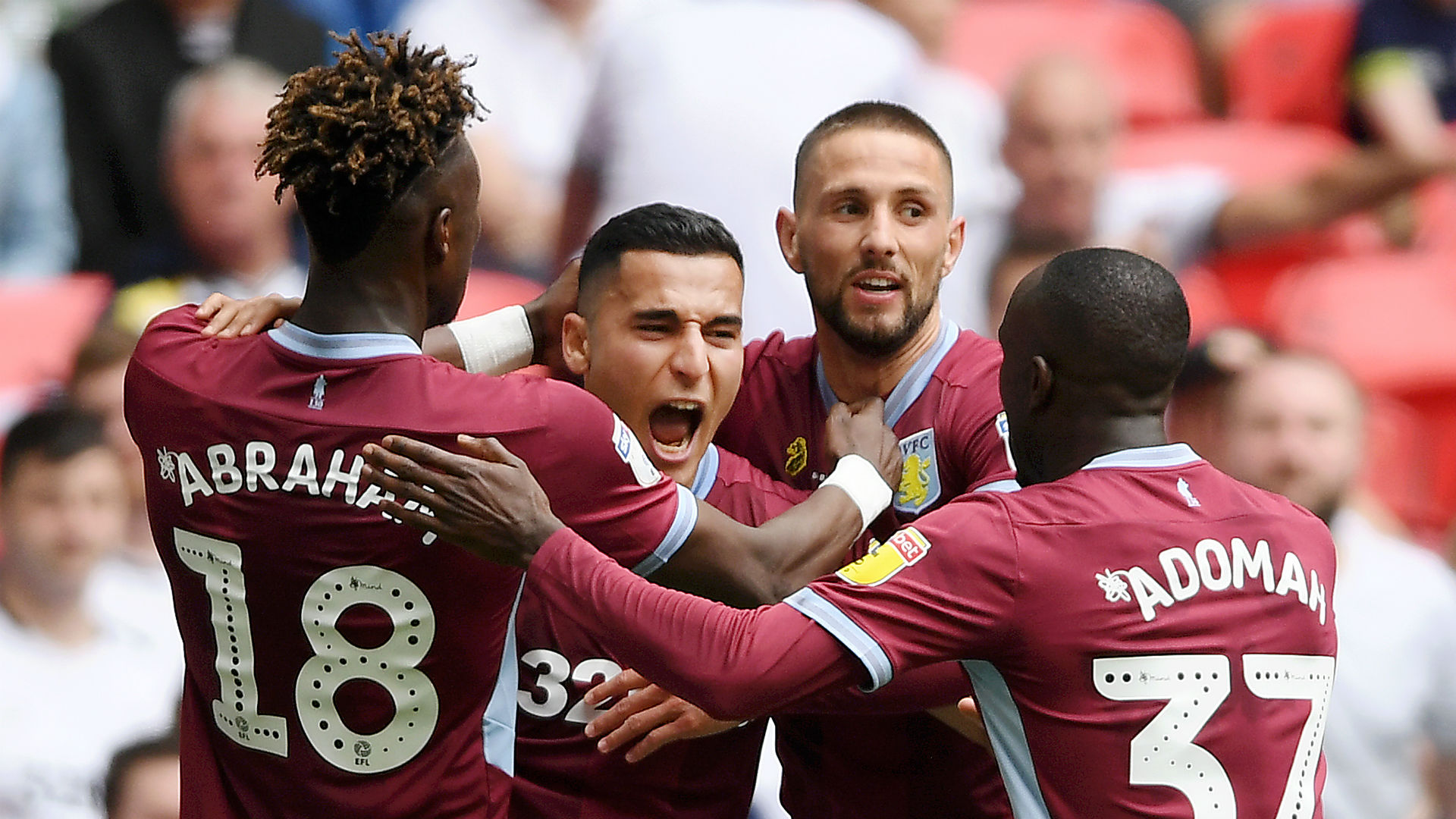 西蒙尼：要处罚扔打火机的人，也要处罚挑衅球迷的人